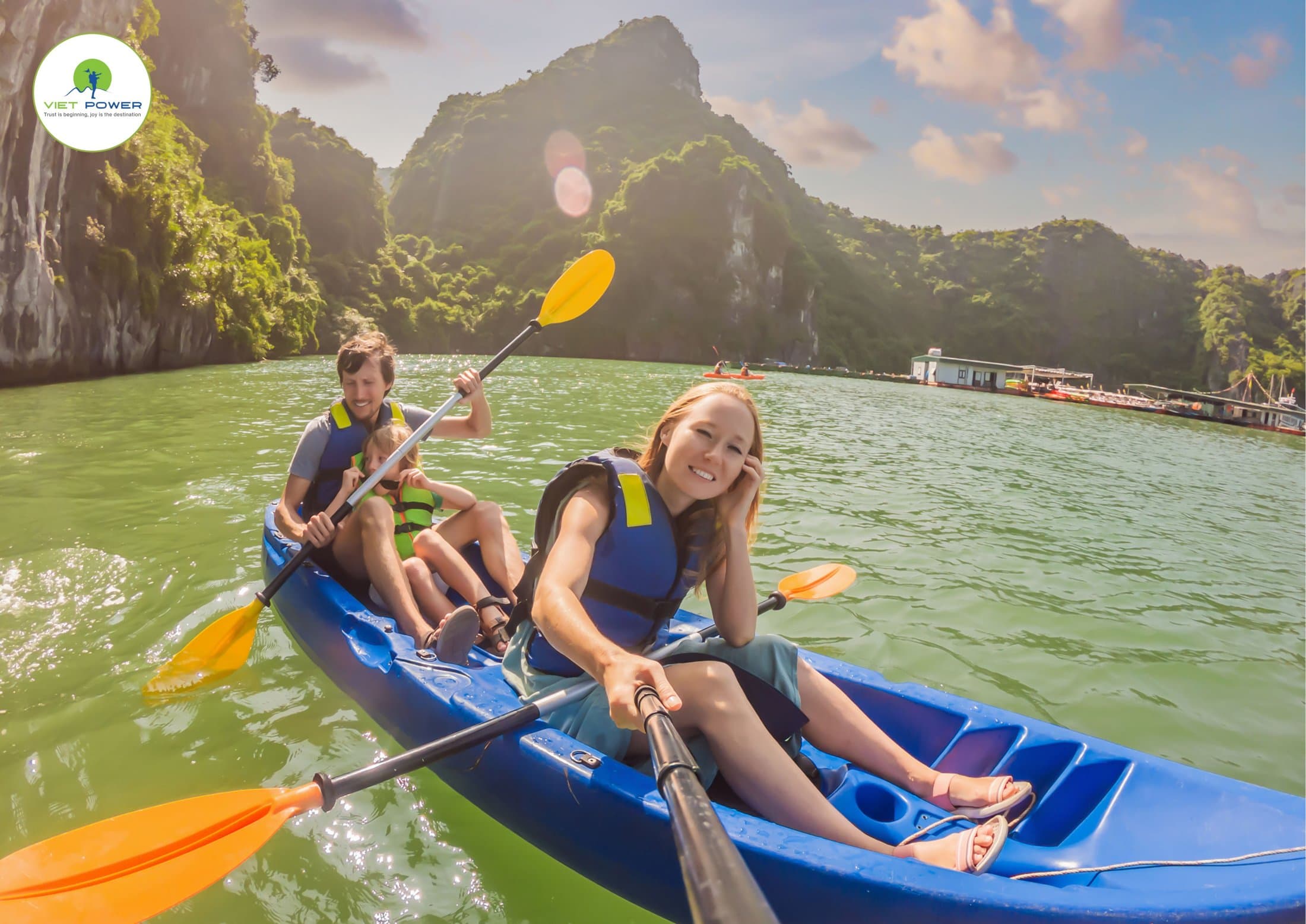 Du Thuyền Qua Đêm Vịnh Hạ Long 2